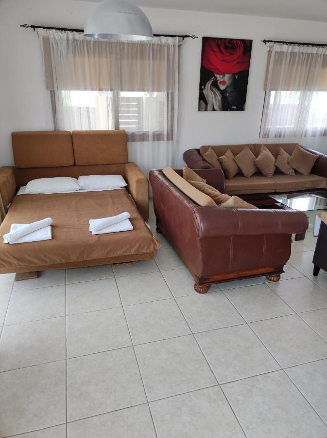 Villa Rina Paphos Exterior foto