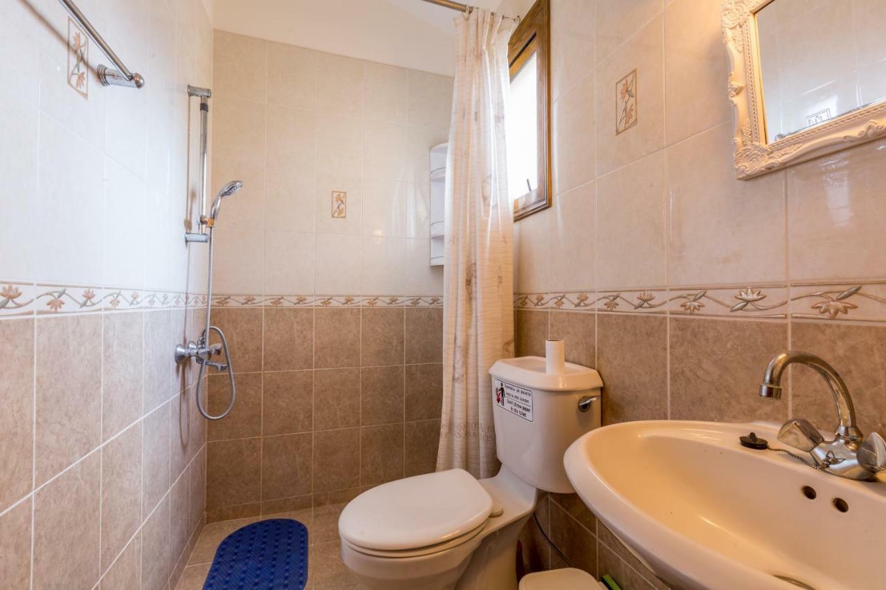 Villa Rina Paphos Exterior foto